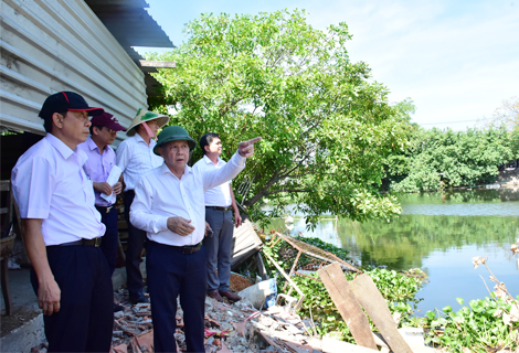 Chủ tịch UBND tỉnh Phan Ngọc Thọ chỉ đạo công tác chỉnh trang sông Phổ Lợi