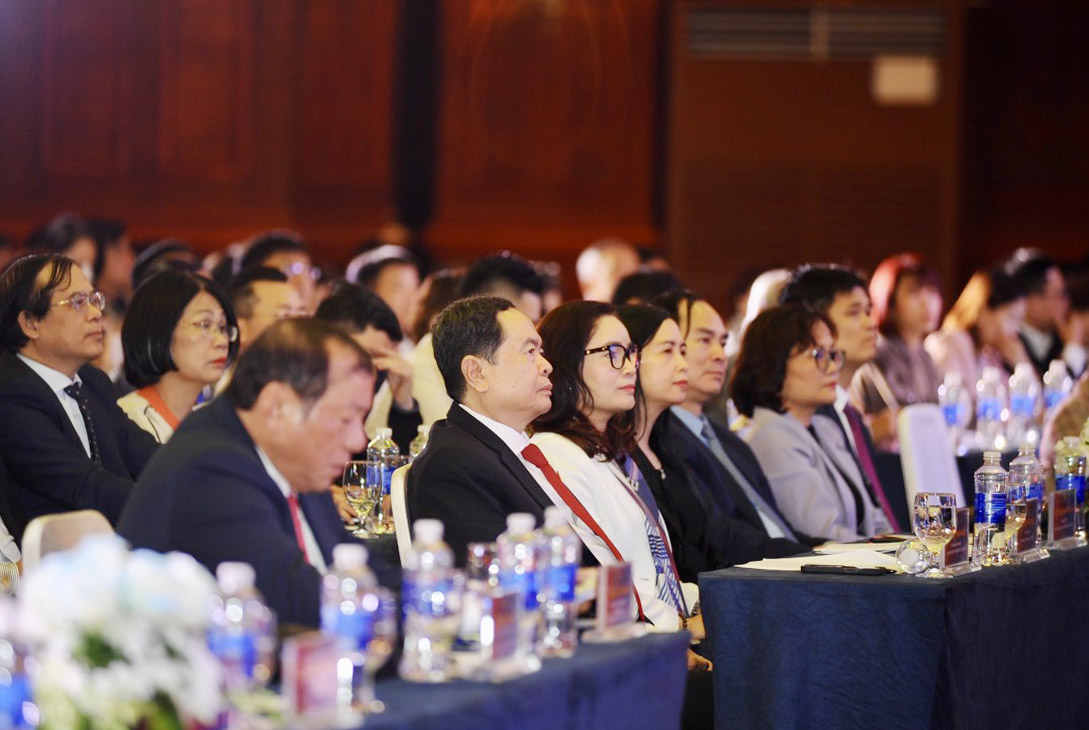 Ủy viên Bộ Chính trị, Phó Chủ tịch Thường trực Quốc hội Trần Thanh Mẫn dự Diễn đàn Văn hóa với doanh nghiệp năm 2022.
