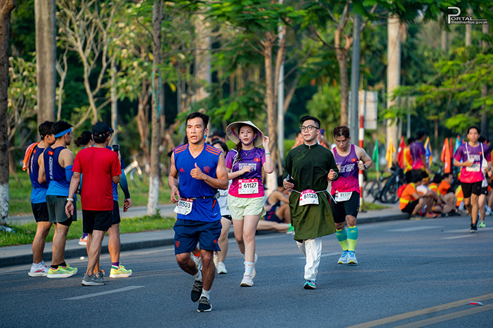 Giải chạy VnExpress Marathon Hue 2024